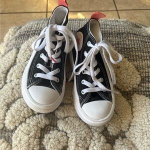 Girl’s platform Converse 
Black with Pink Trim